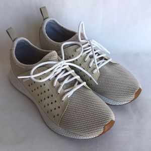 Sperry cream and white laced sneakers, size 7.5